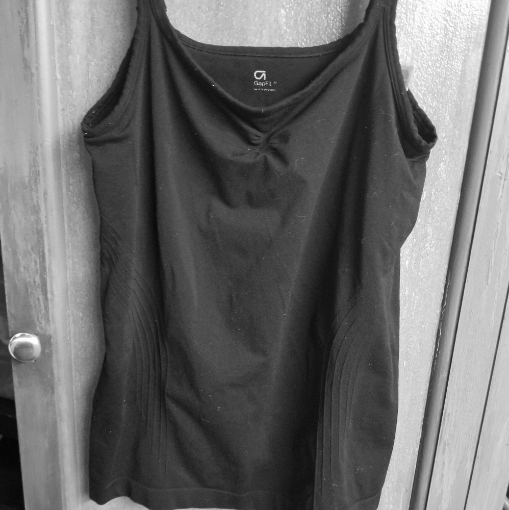 GAP Work out top